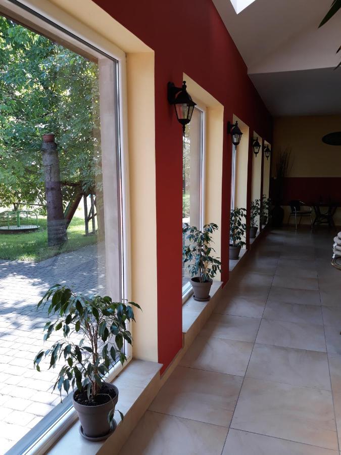 Bed & Breakfast Green Roof Rybarzowice  Extérieur photo